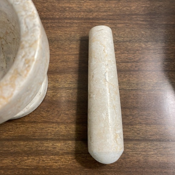 Mortar & Pestle - Picture 5 of 7